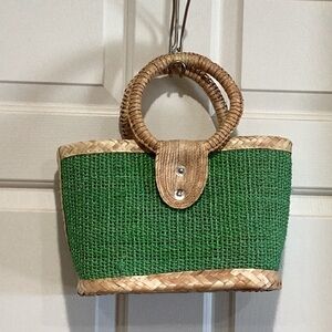 Straw hand bag